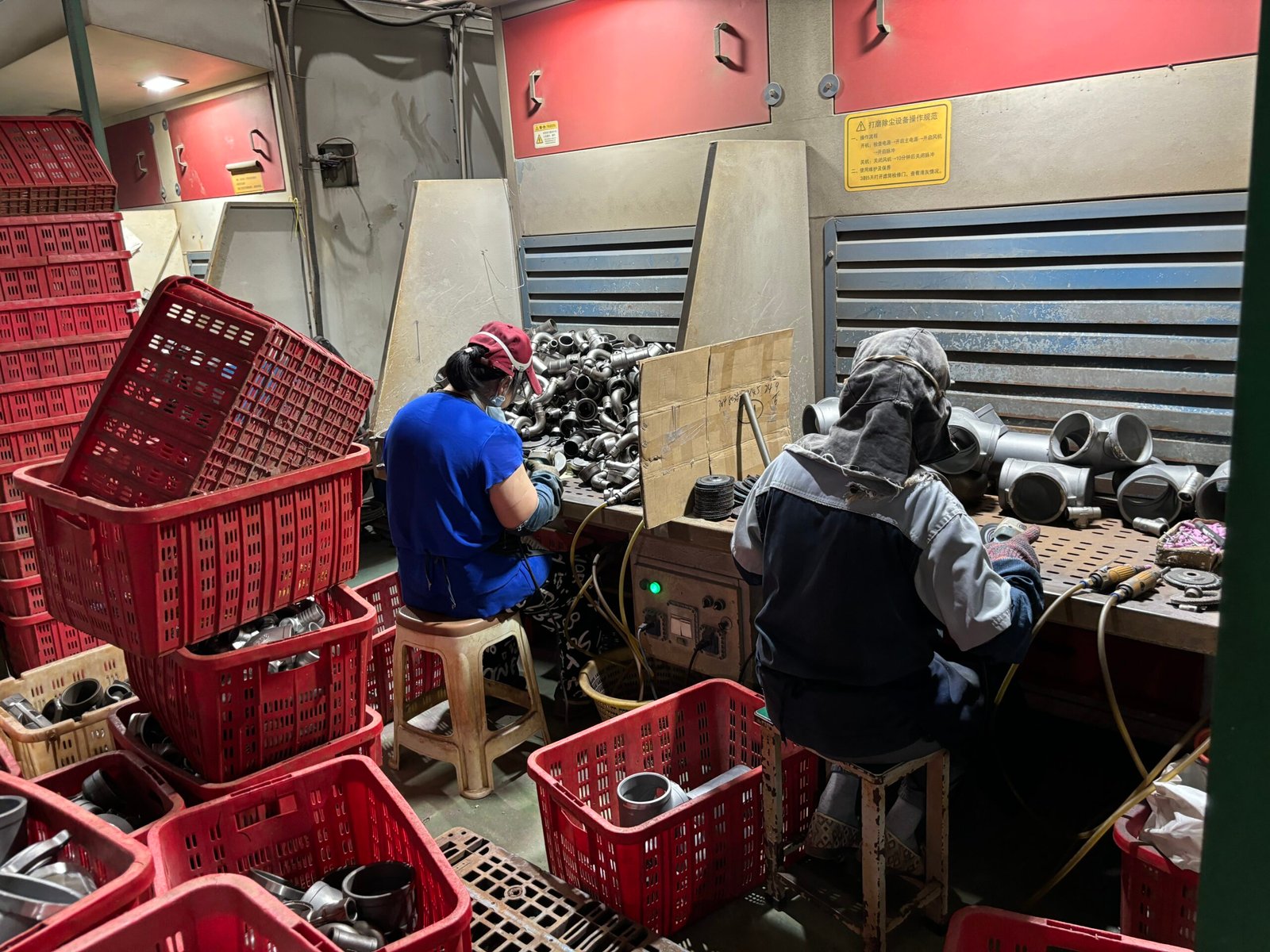 Semi-Finished Parts – Inspection & Trimming in Action